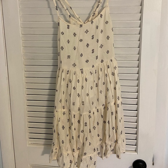 Dress - Picture 1 of 5